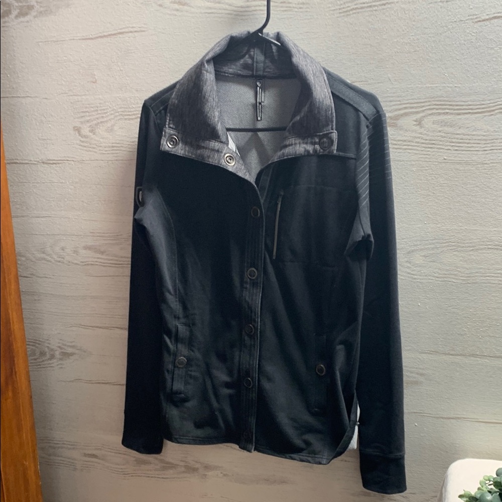 Kuhl dark gray/black long sleeve shirt jacket size M